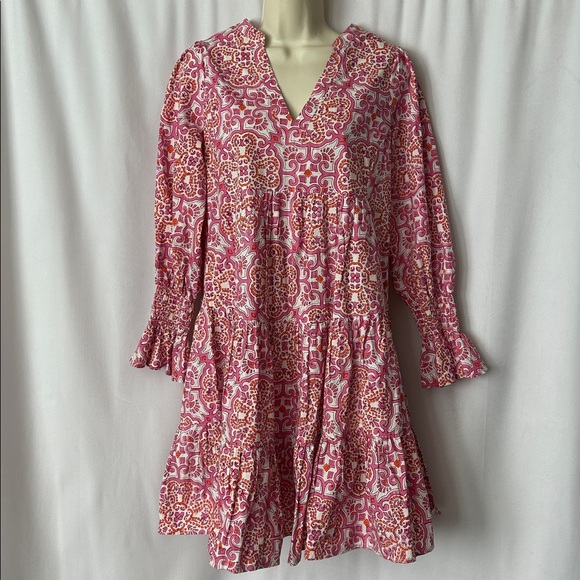 Tuckernuck Dresses & Skirts - Tuckernuck Pink and Orange Floral Long Sleeve V-neck Flounce Dress **Size M** 🌸🌸